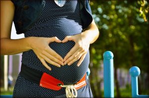Gewicht verlieren - schwangere Frau